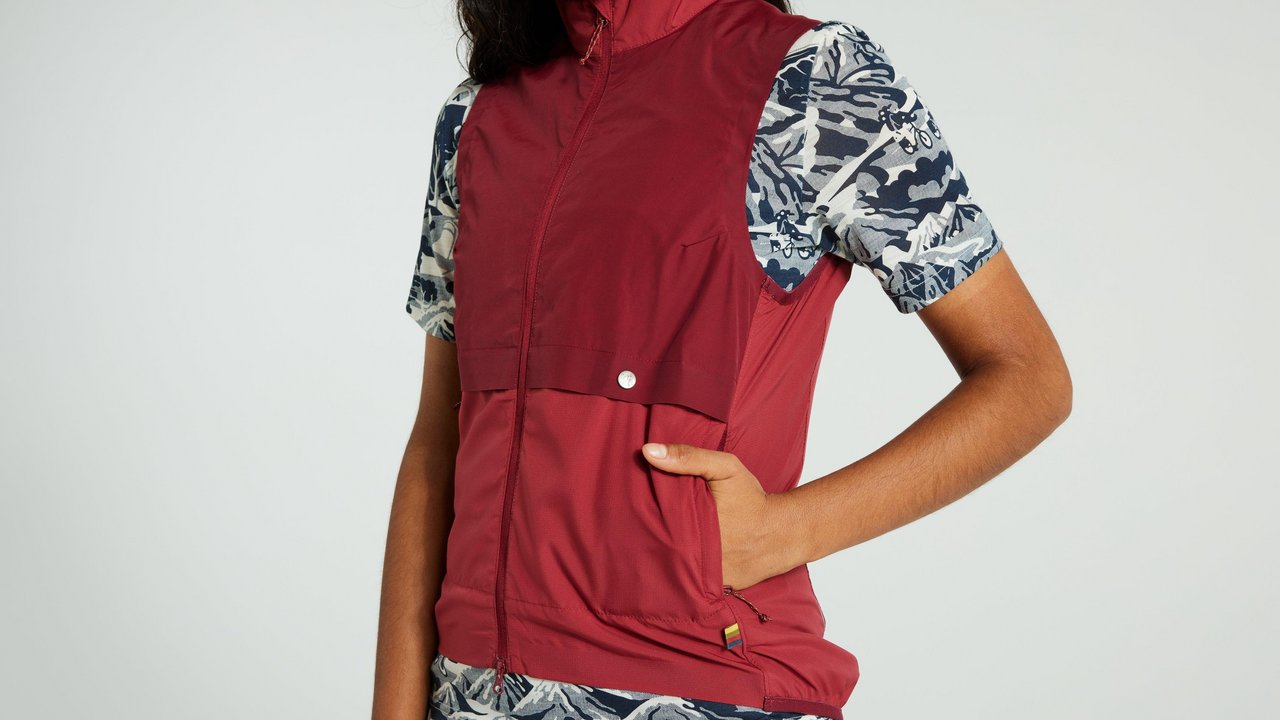 2022 | Women's Specialized/Fjällräven Adventure Vest