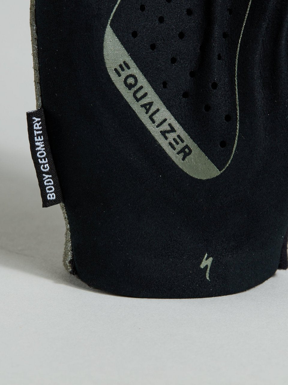 2024 | Women's Body Geometry Grail Short Finger Gloves