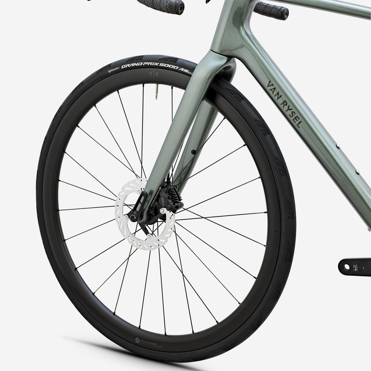 2025 | EDR CF Ultra 105 Di2 PW