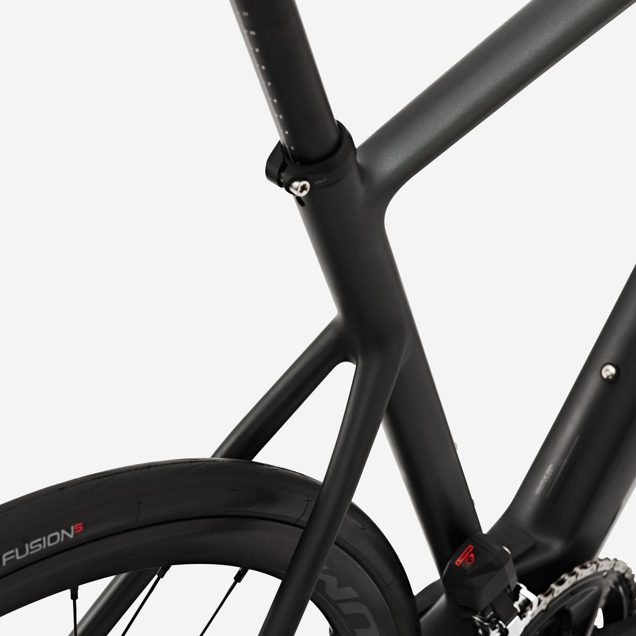 2025 | E-EDR CF II 105 Di2