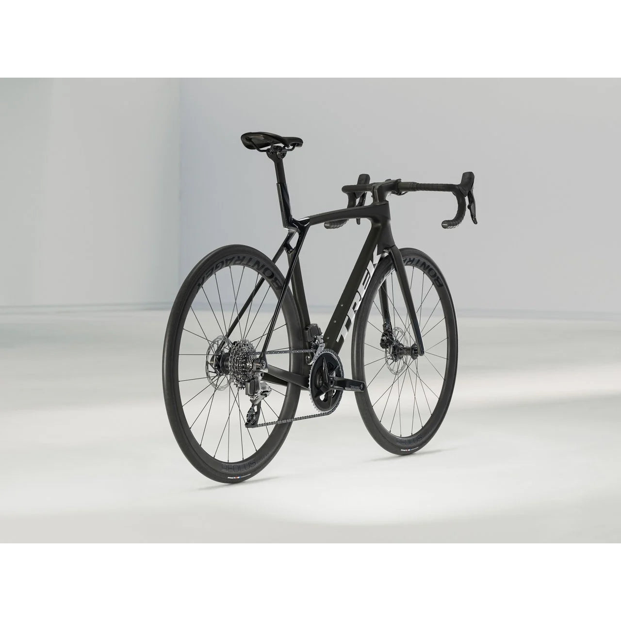 2025 | Madone SL 6 AXS Gen 8