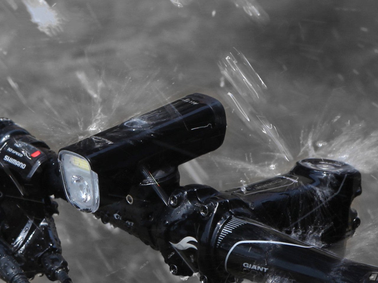 ALLTY 1000 Lightweight Front Bike Light