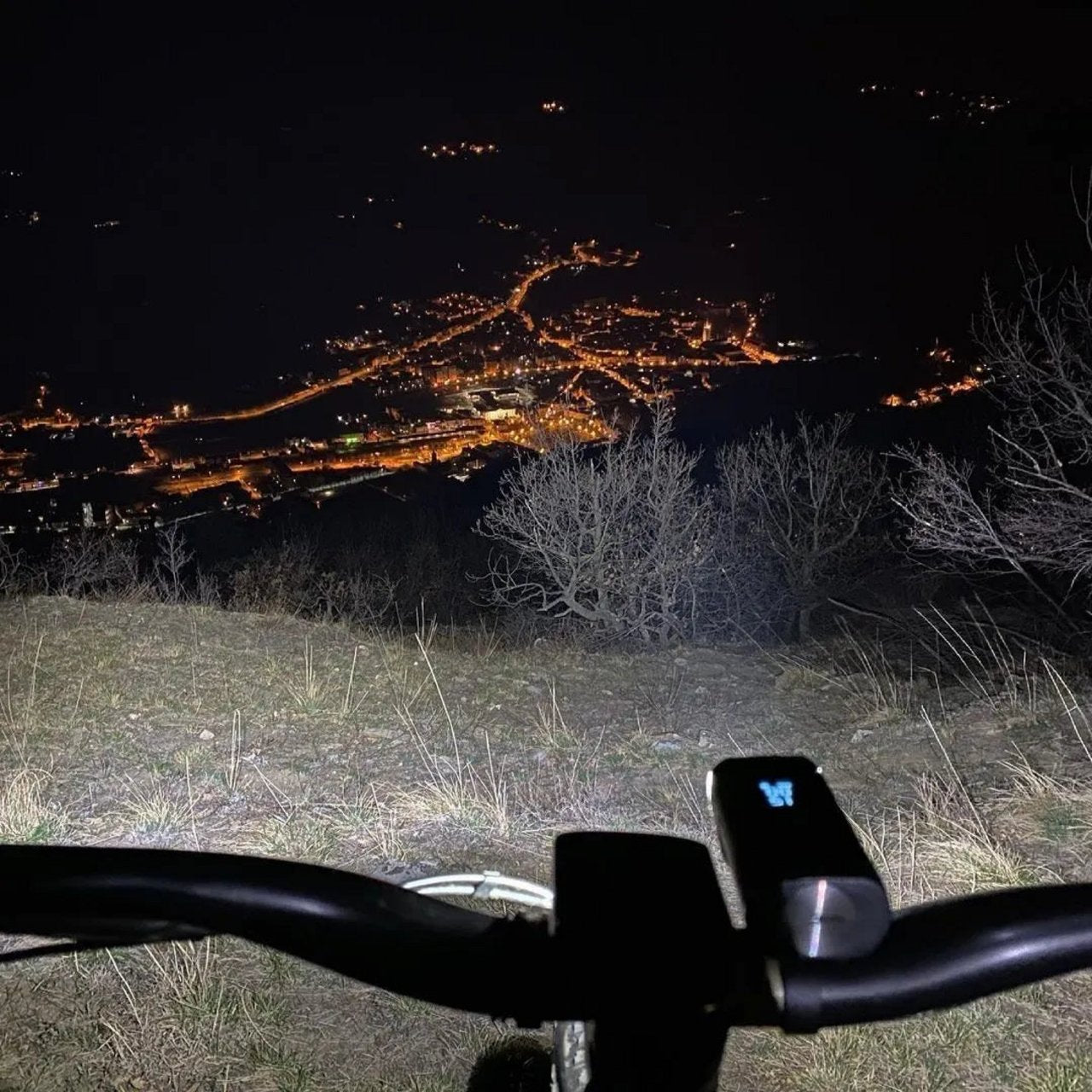 ALLTY 2000 OLED Power Bike Light
