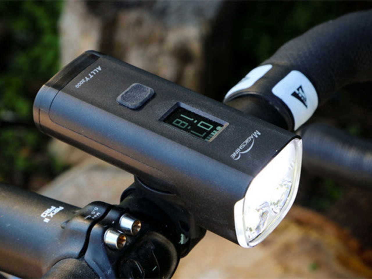 ALLTY 2000 OLED Power Bike Light