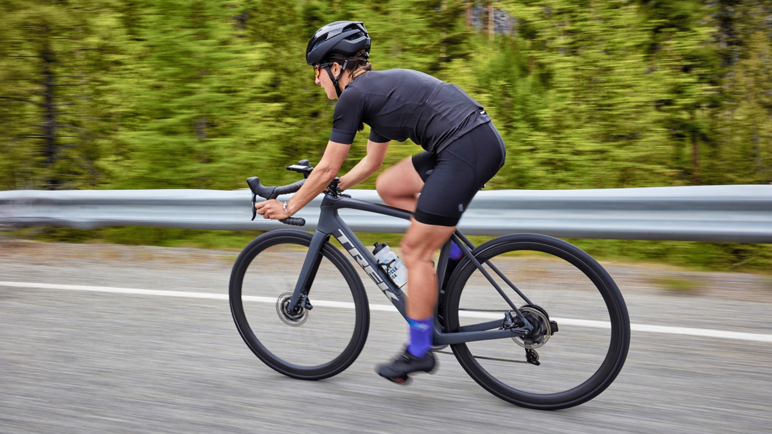 Bontrager R3 Hard-Case Lite TLR Road Tire