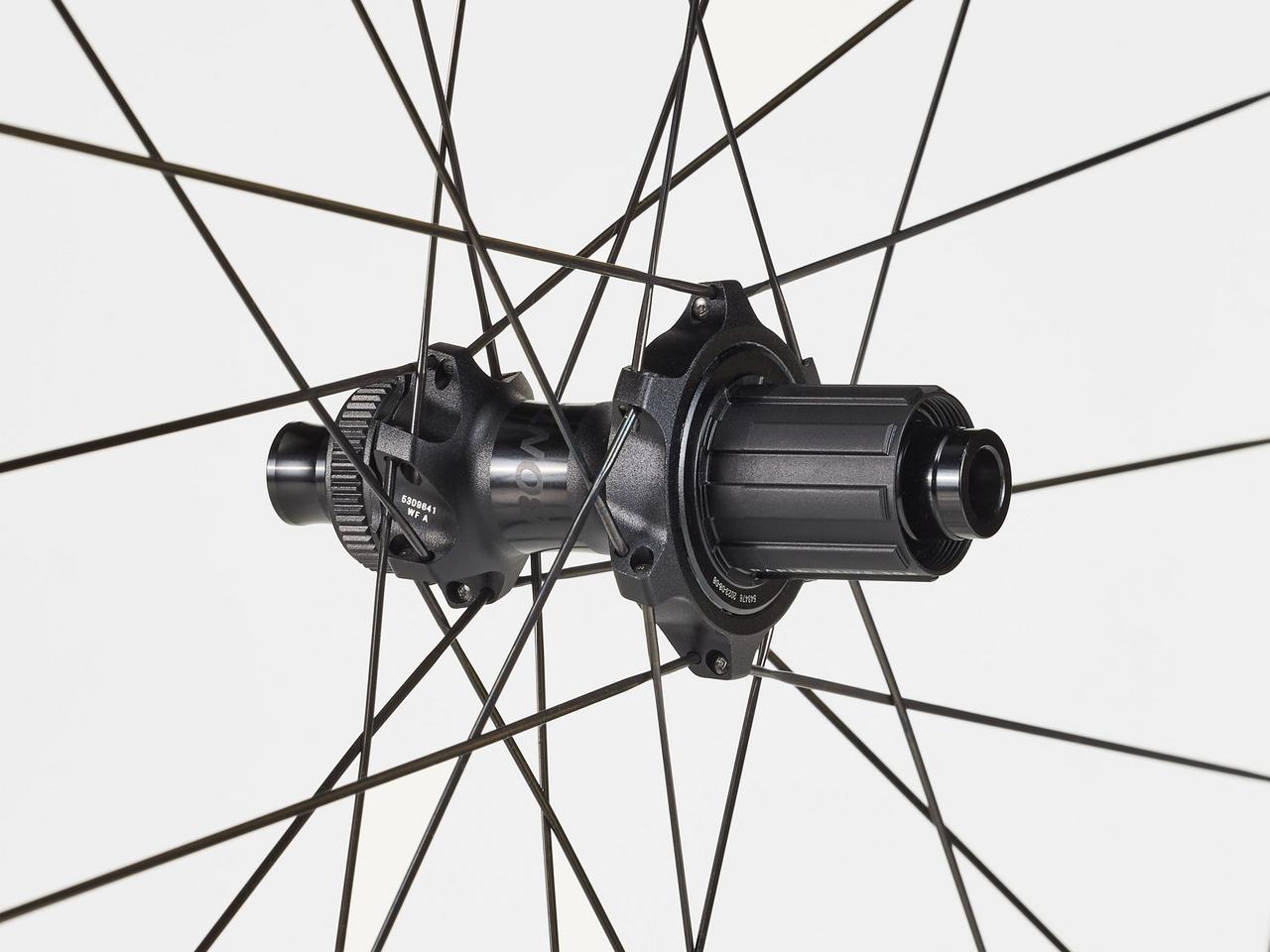 Bontrager Aeolus Pro 37V Disc TLR Road Wheel