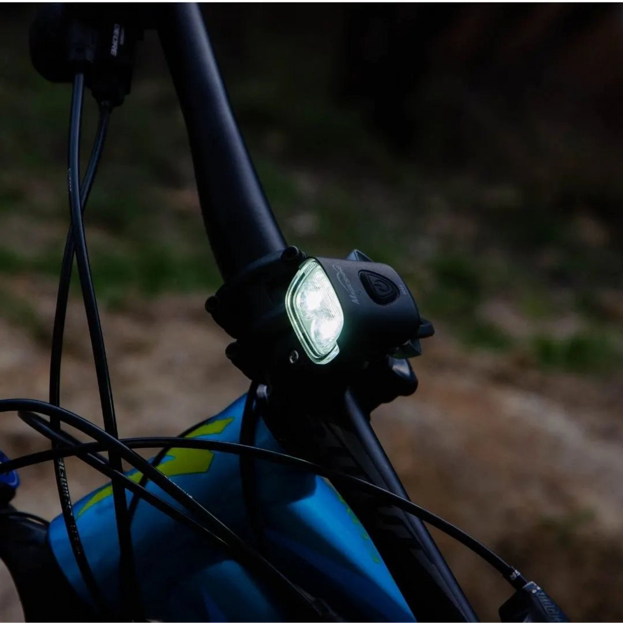 MJ-906S All-Around Bike Headlight
