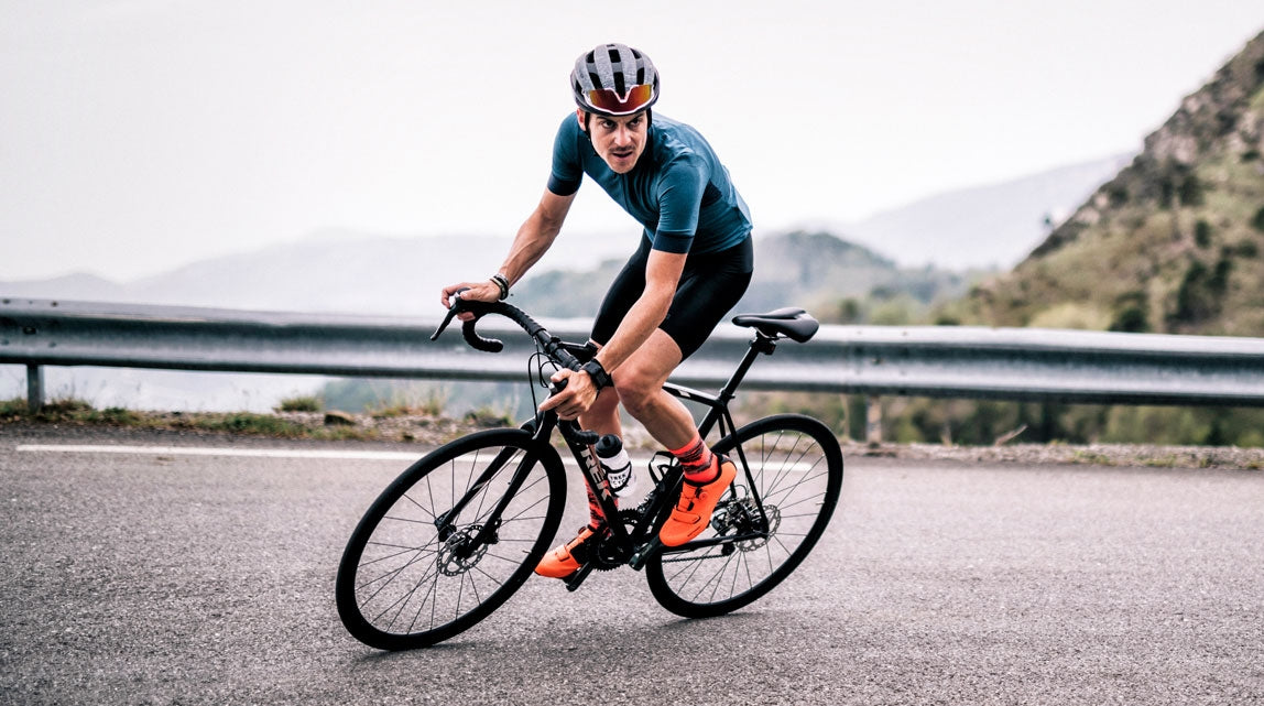 Bontrager R2 Hard-Case Lite Road Tire