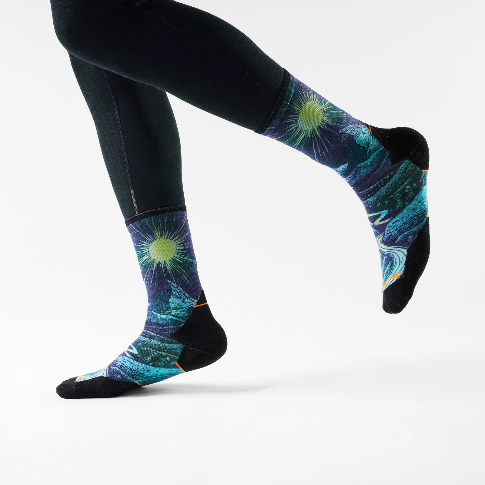Trail Run Targeted Cushion Treeline Print Crew Socks