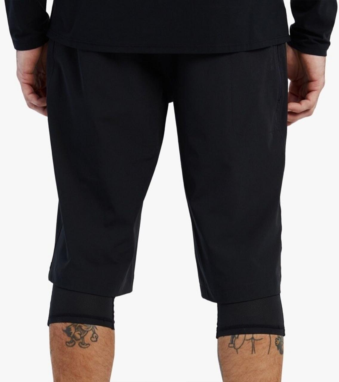Traverse Short