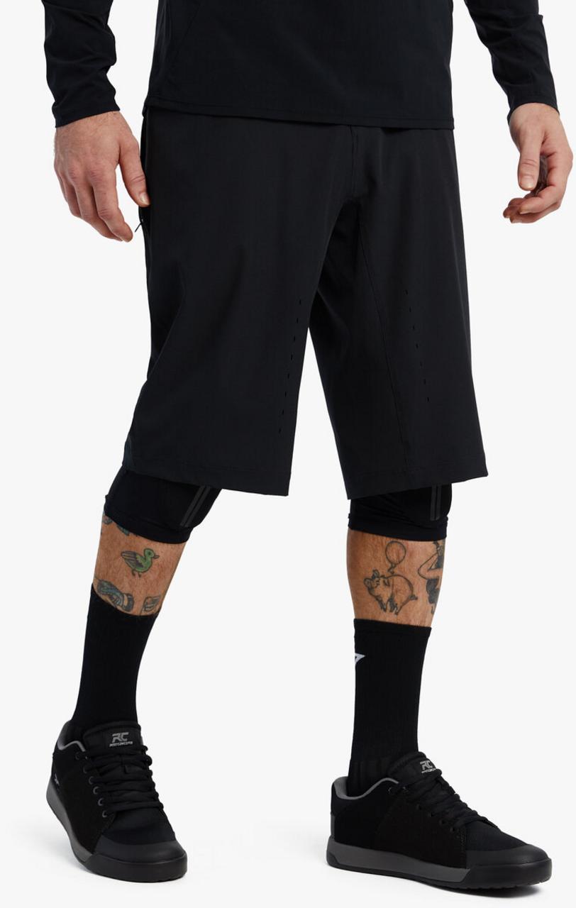 Traverse Short