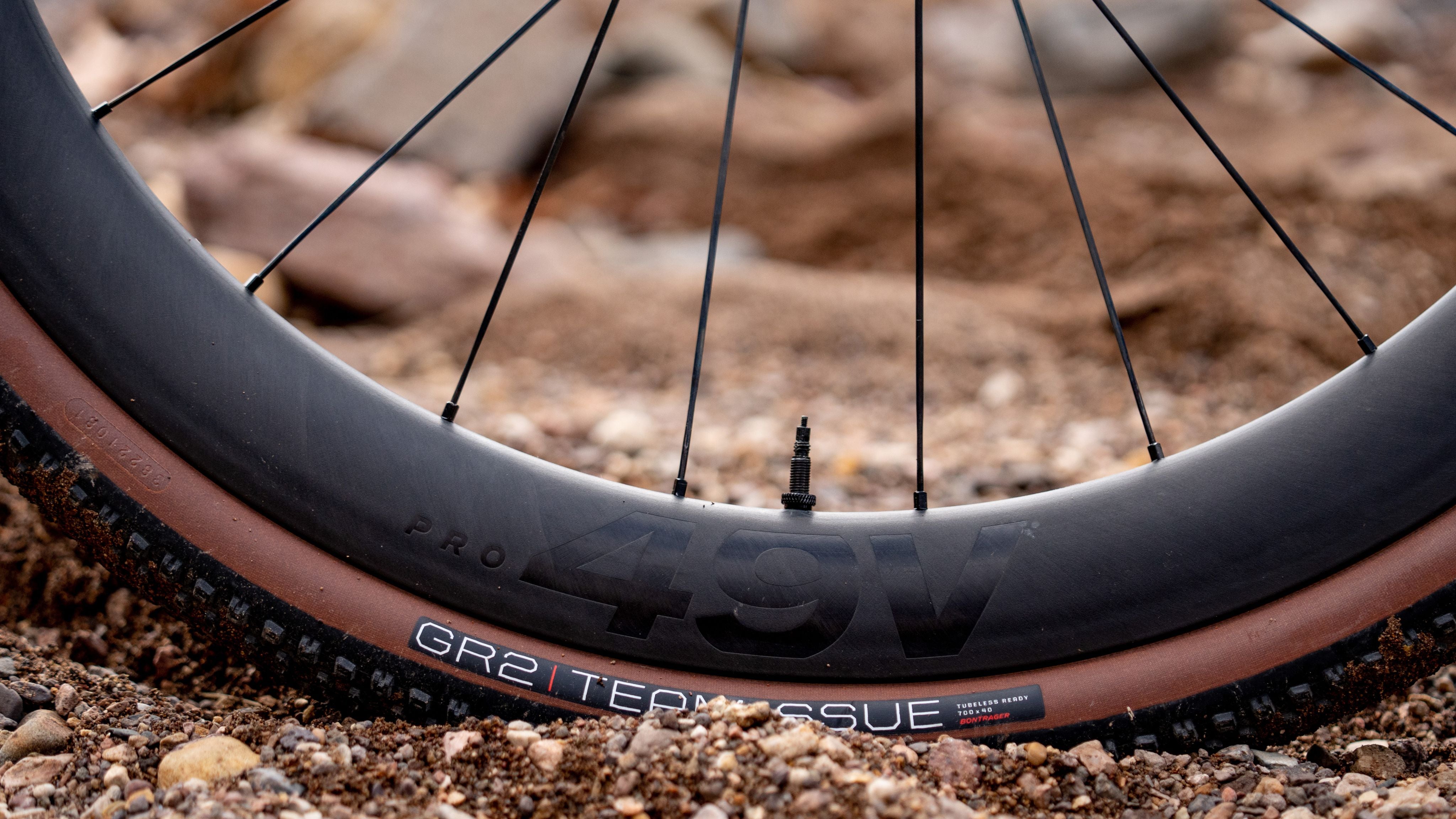 Bontrager Aeolus Pro 37V Disc TLR Road Wheel