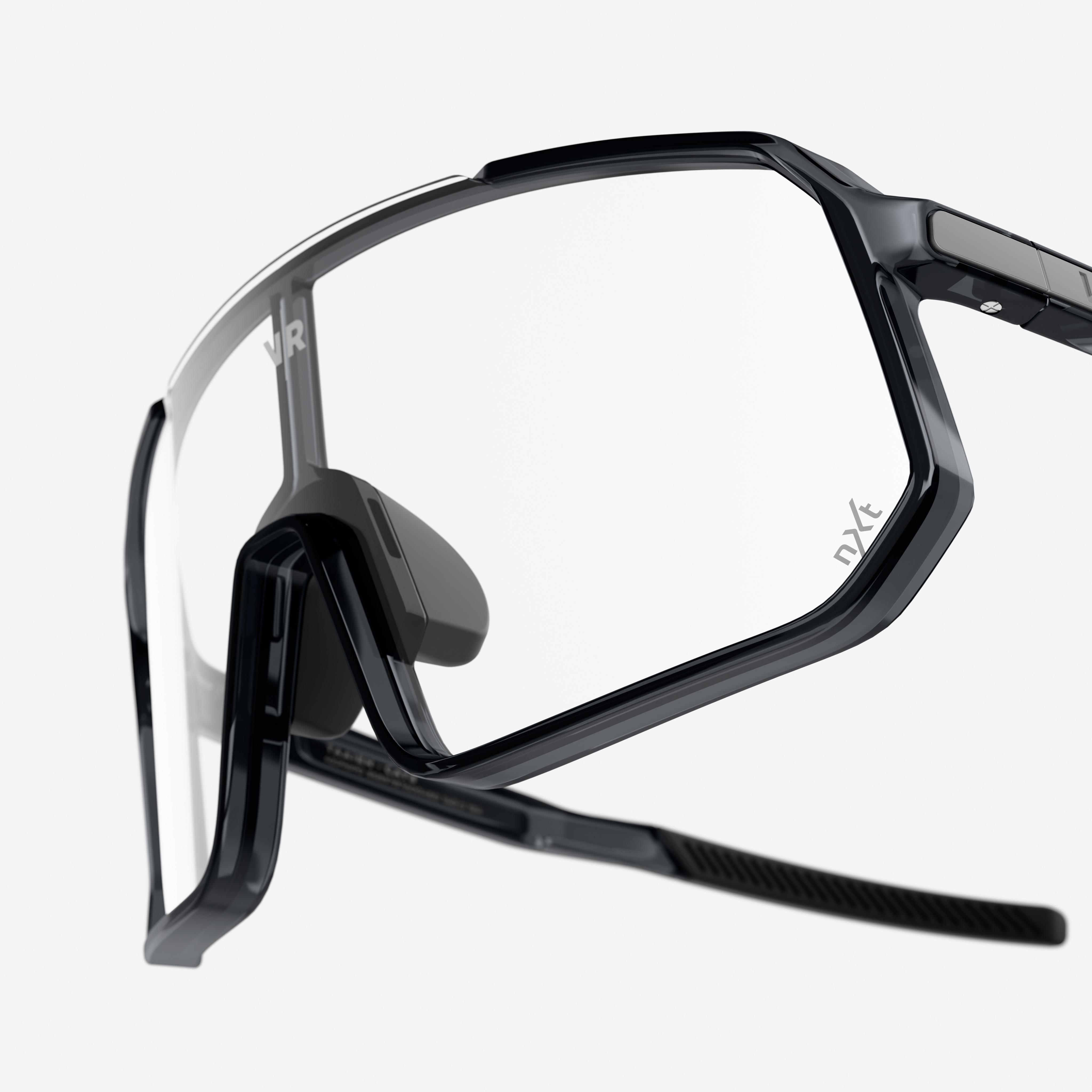 Taaien Photochromatic Sunglasses