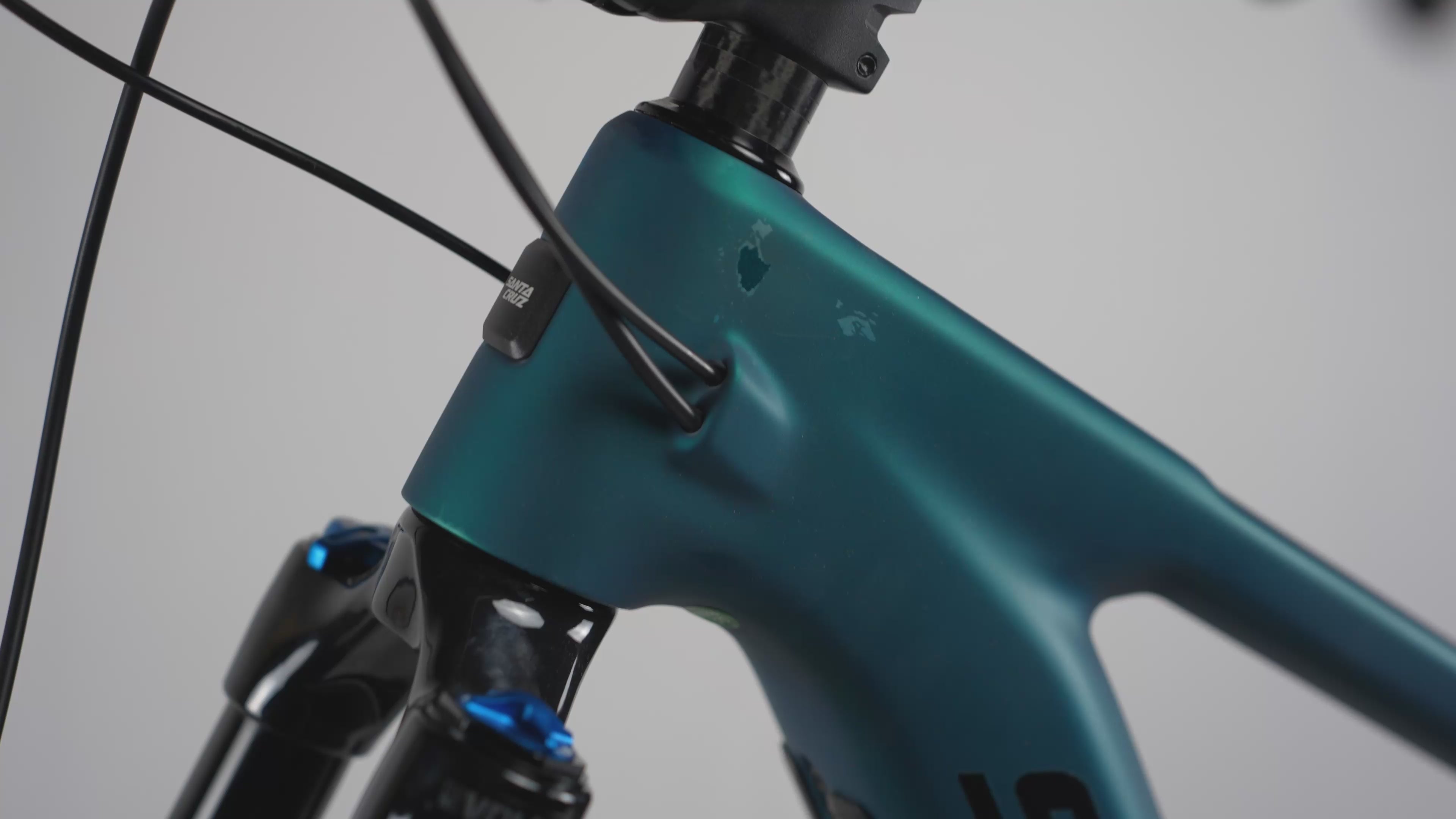 Load video: 2026 | Bullit 4 MX C 90 - Blemished